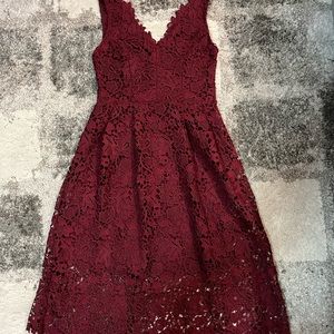 Lace midi dress